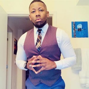 Meet your Posher, Larry